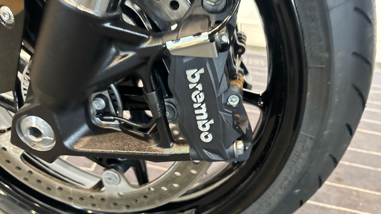 BMW F900 R